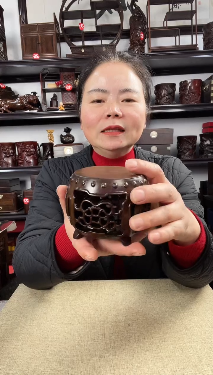 木新鼓老李红木工艺品