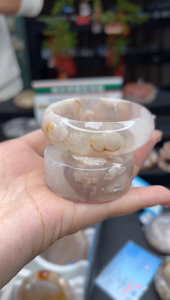 【闪购商品】石英质玉手镯未镶嵌2181（52圈赠送镯心）