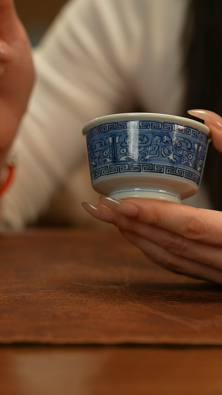 【闪购商品】瓷片春生              