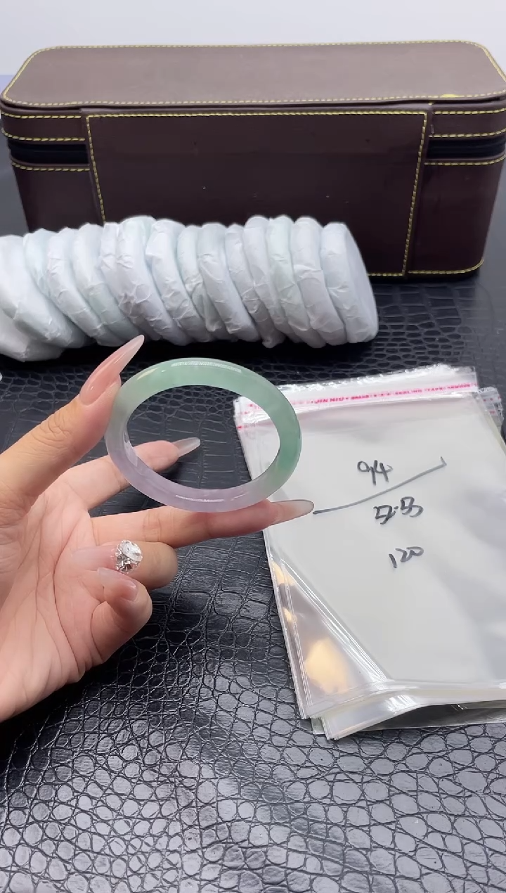 94手镯所见即所得拍啥发啥