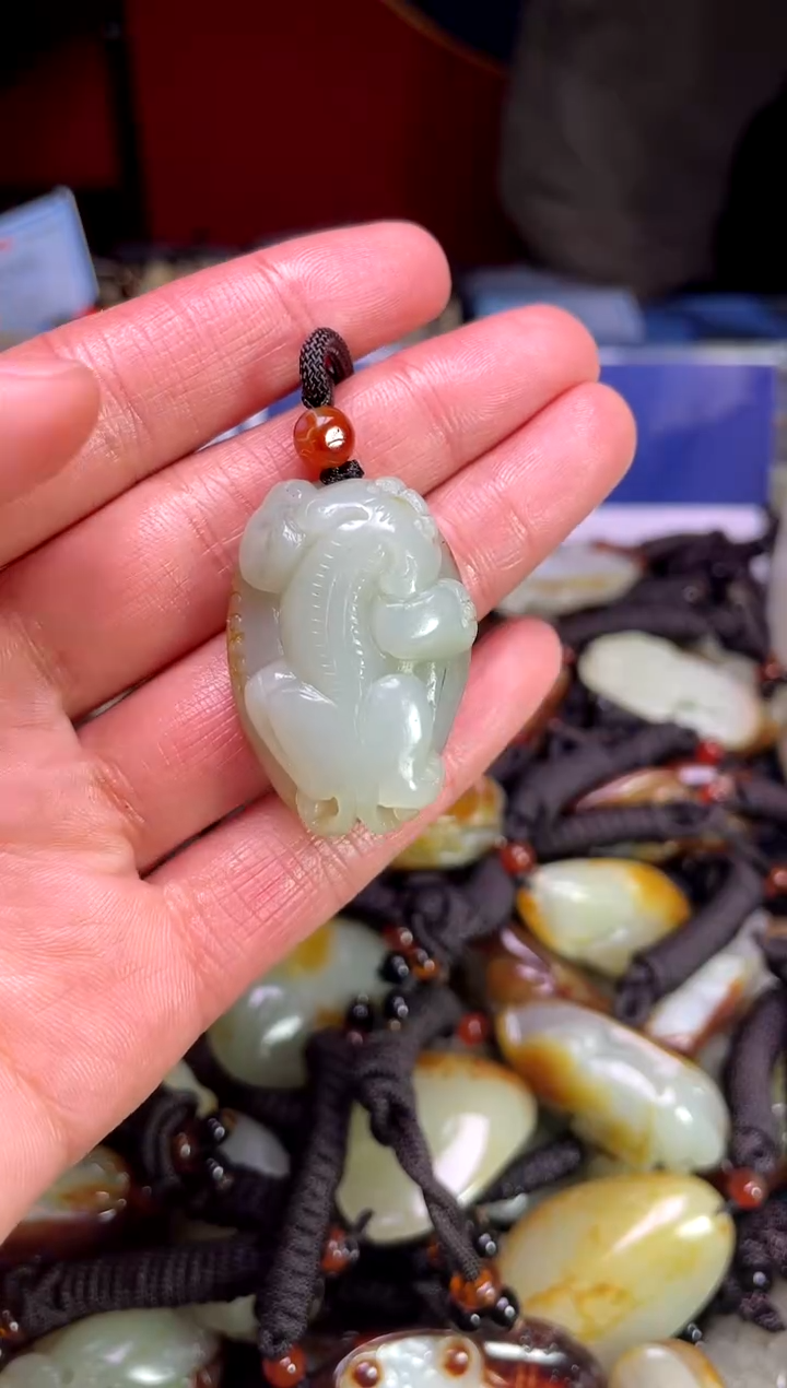 【闪购商品】和田玉颈饰未镶嵌1