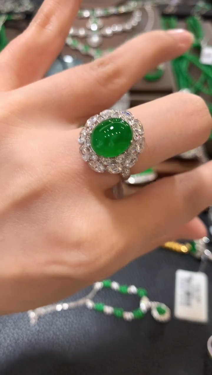 18K金镶嵌戒指翡翠若****见m179 