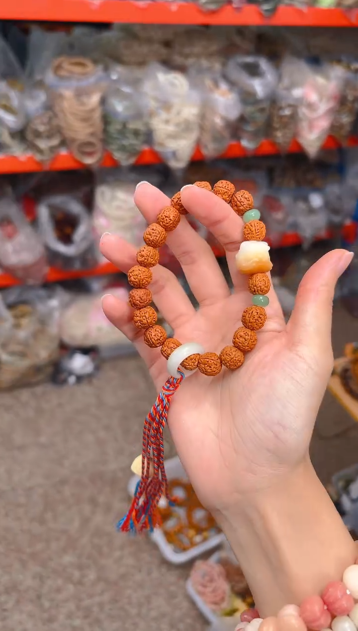 吊坠金刚菩提金刚手持 醒狮