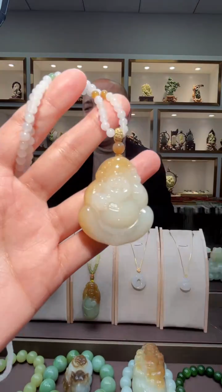 颈饰未镶嵌和田玉苏