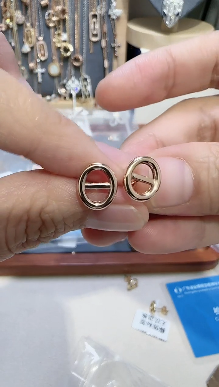 【闪购商品】18K金耳饰多样性发货发其一