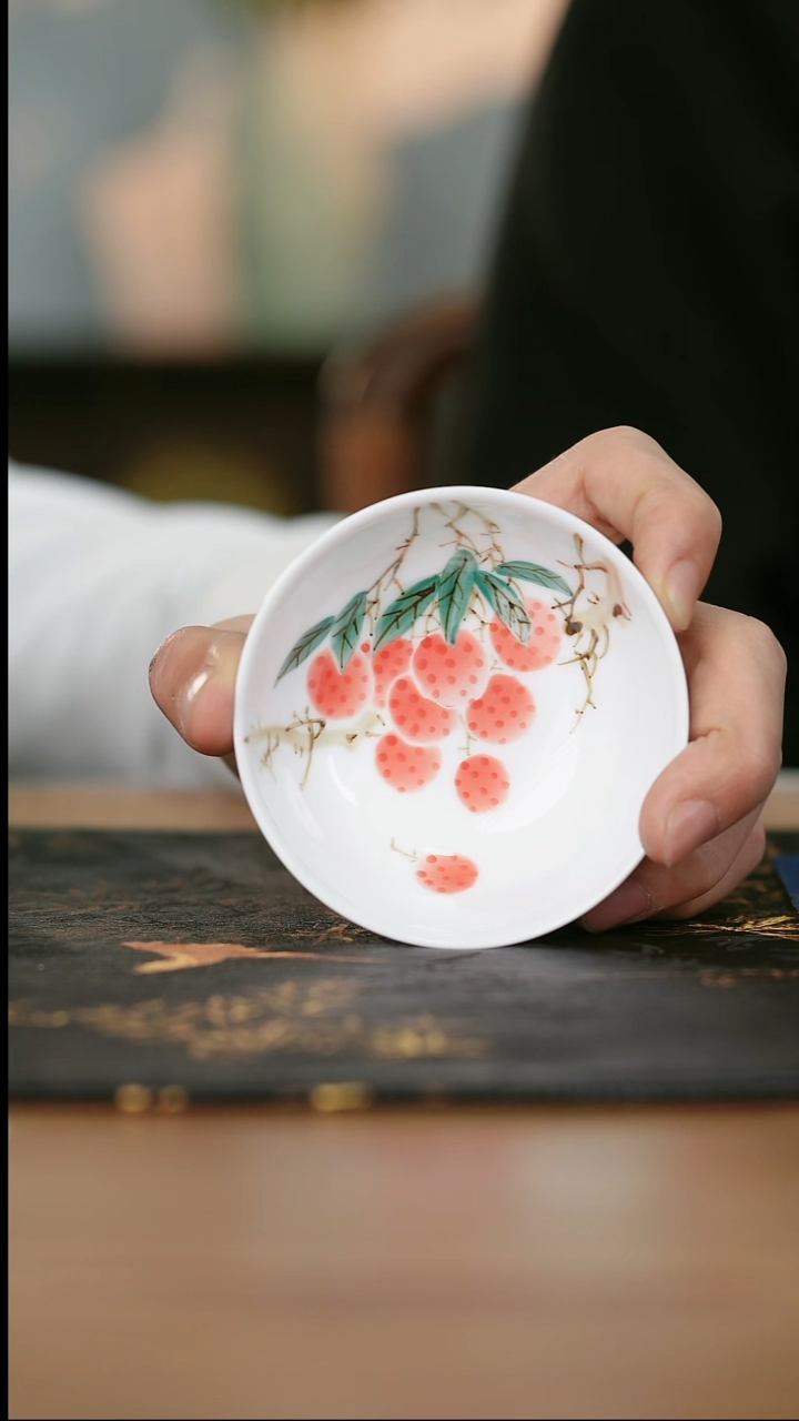 14-9手工手绘荔枝普洱杯