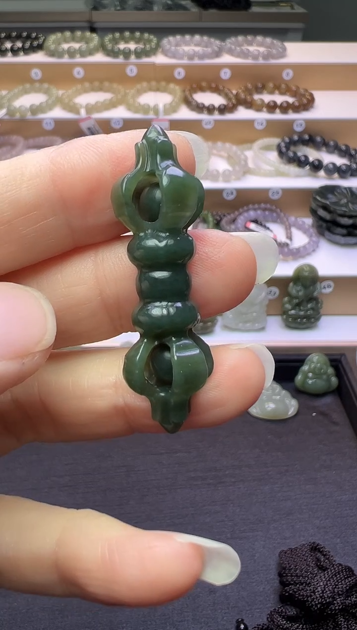 颈饰未镶嵌和田玉141号链接