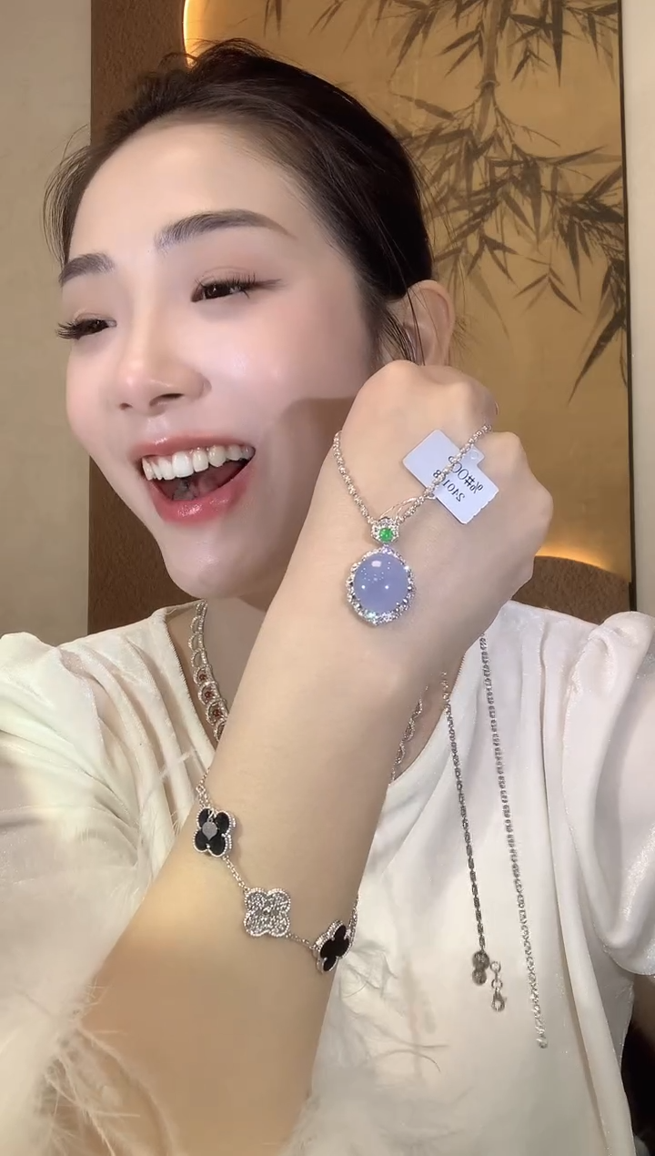 【闪购商品】翡翠吊坠(不含链)18K金镶嵌C26紫货有一定色差