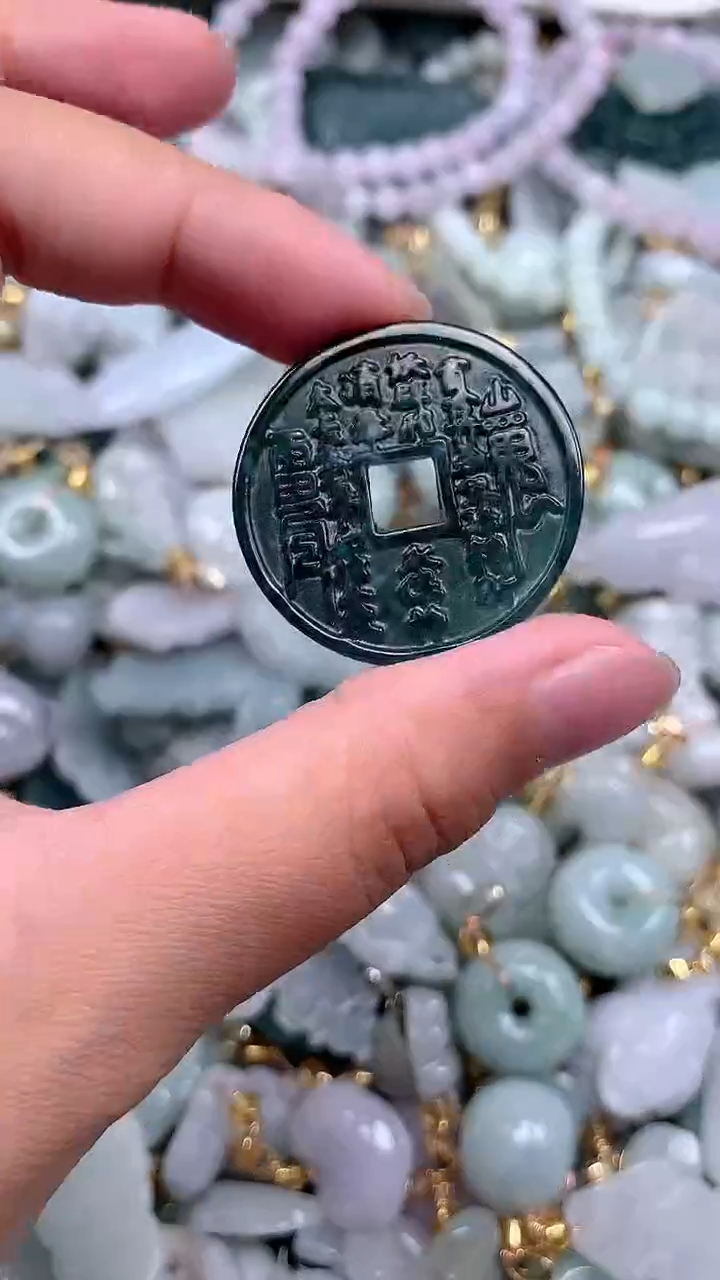 翡翠未镶嵌吊坠(不含链)1