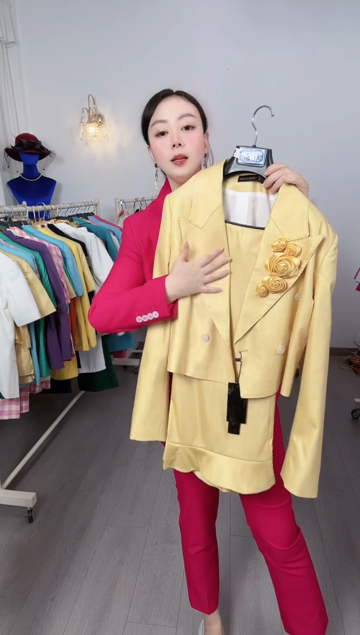 衣服XL裤子L码（默认微瑕、不退不换）