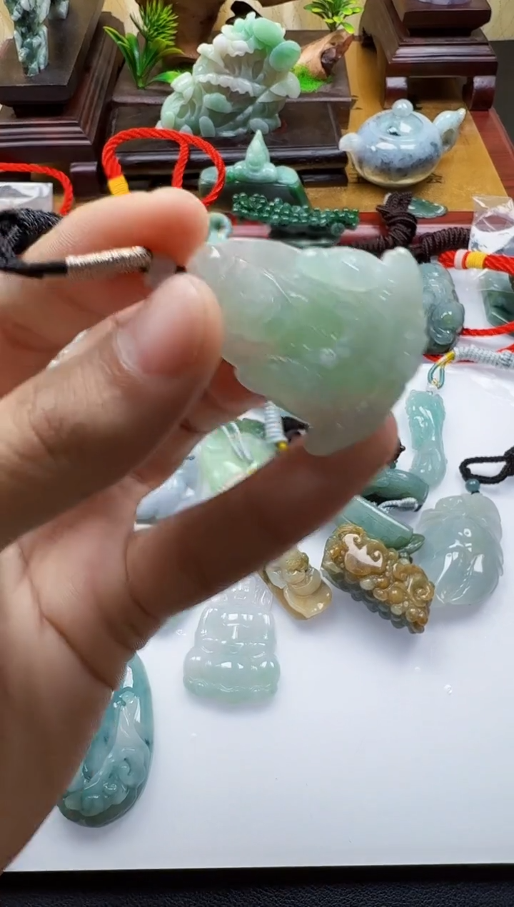 吊坠(不含链)未镶嵌翡翠1