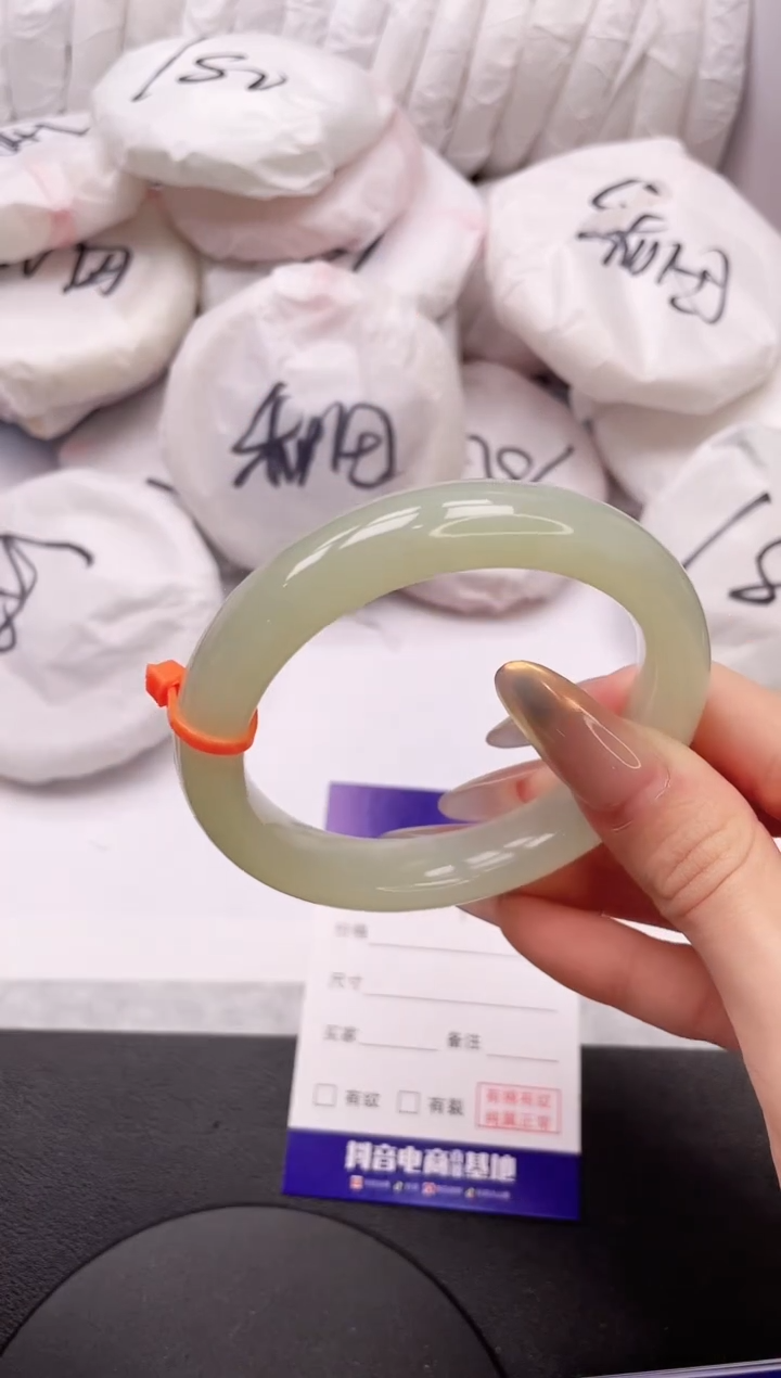 【闪购商品】和田玉手镯未镶嵌24L314-58