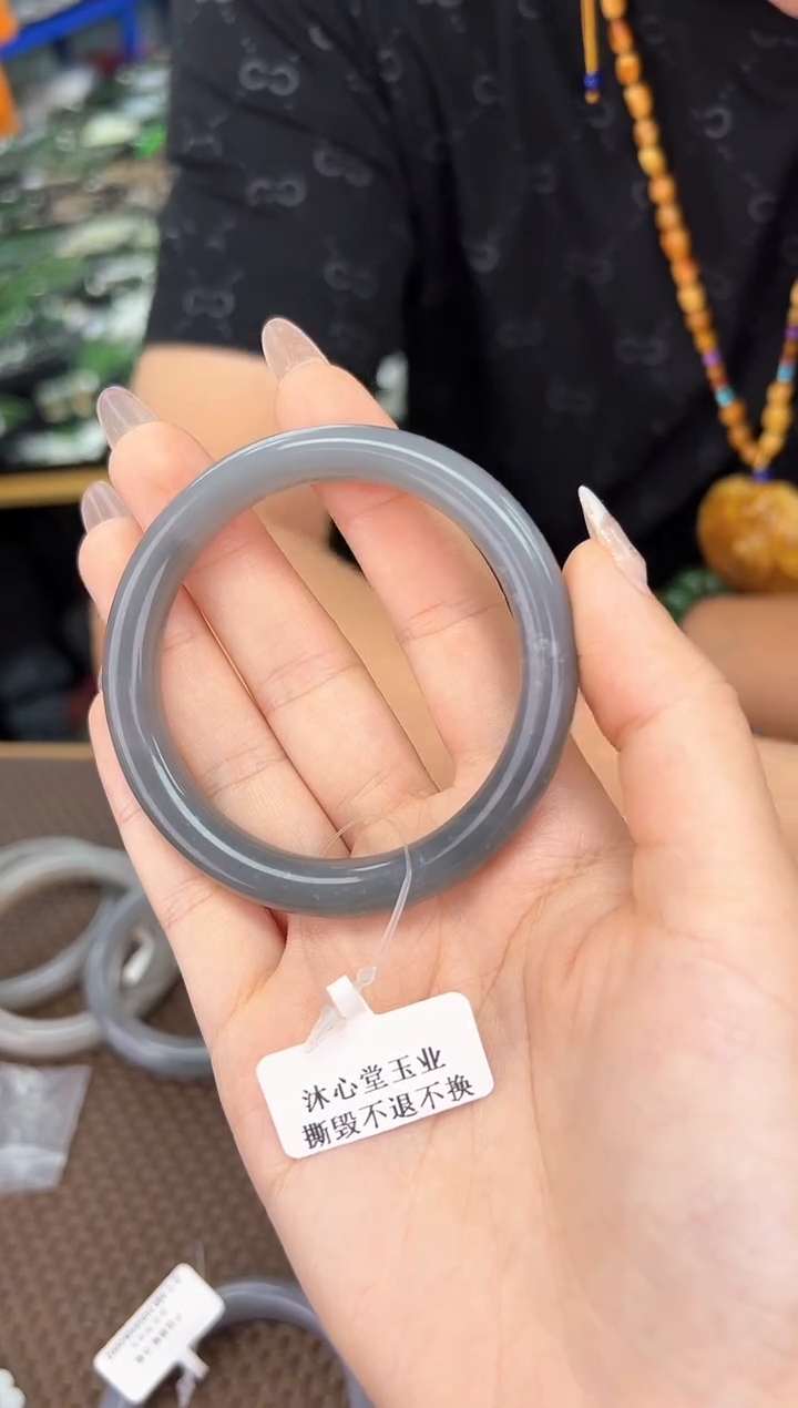 和田玉未镶嵌颈饰手镯56