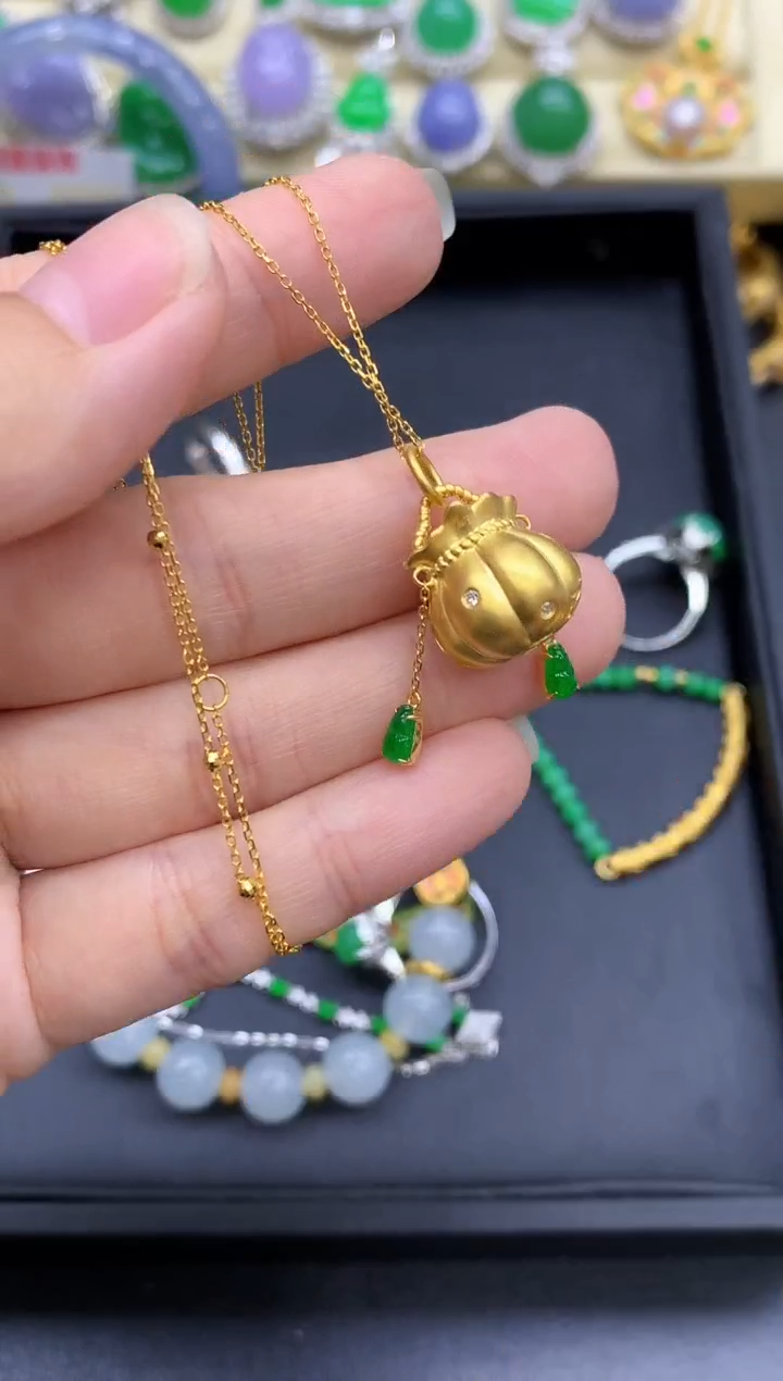 颈饰18K金镶嵌翡翠504-中国好珍宝