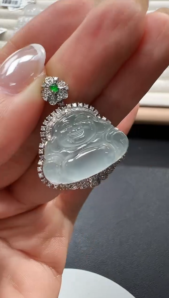 颈饰18K金镶嵌翡翠序号184