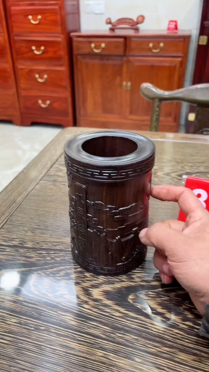 【闪购商品】花梨木类成套家具黑檀大展宏图笔筒