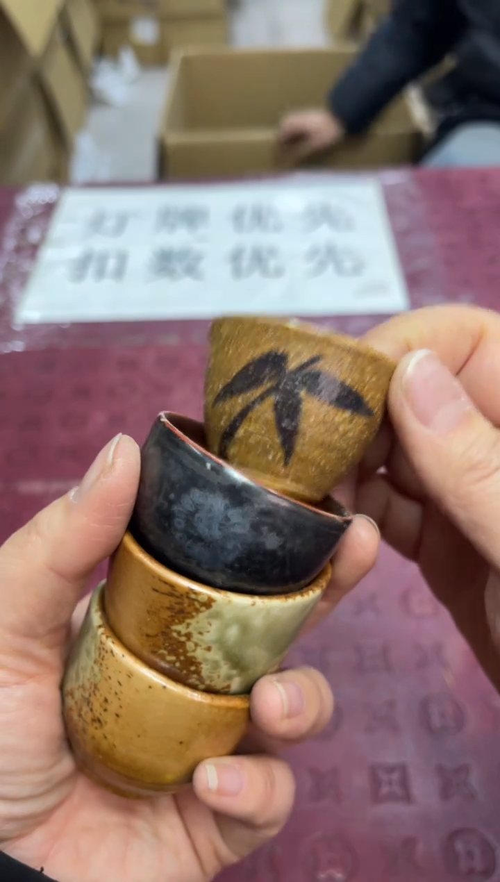 默认微瑕，no退no换，介意勿拍