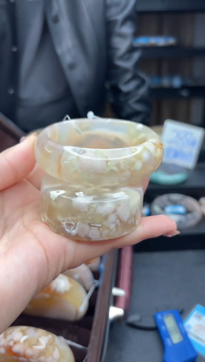 【闪购商品】石英质玉手镯未镶嵌687（56圈赠送镯心）