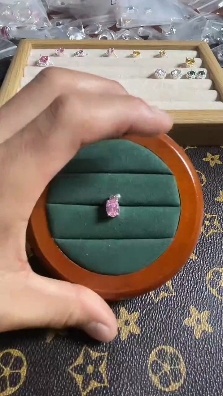 合金合成钻石吊坠1.5