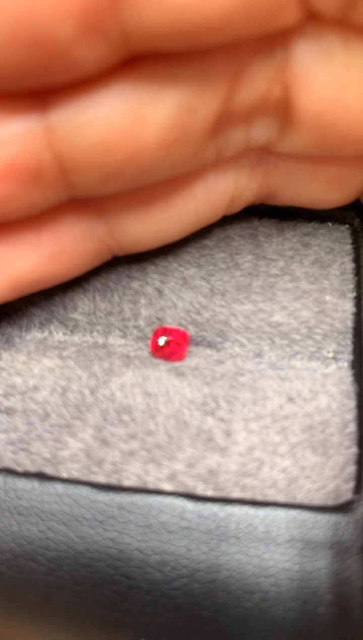 【闪购商品】定制尖晶石裸石未镶嵌枕型 绝地 0.62ct