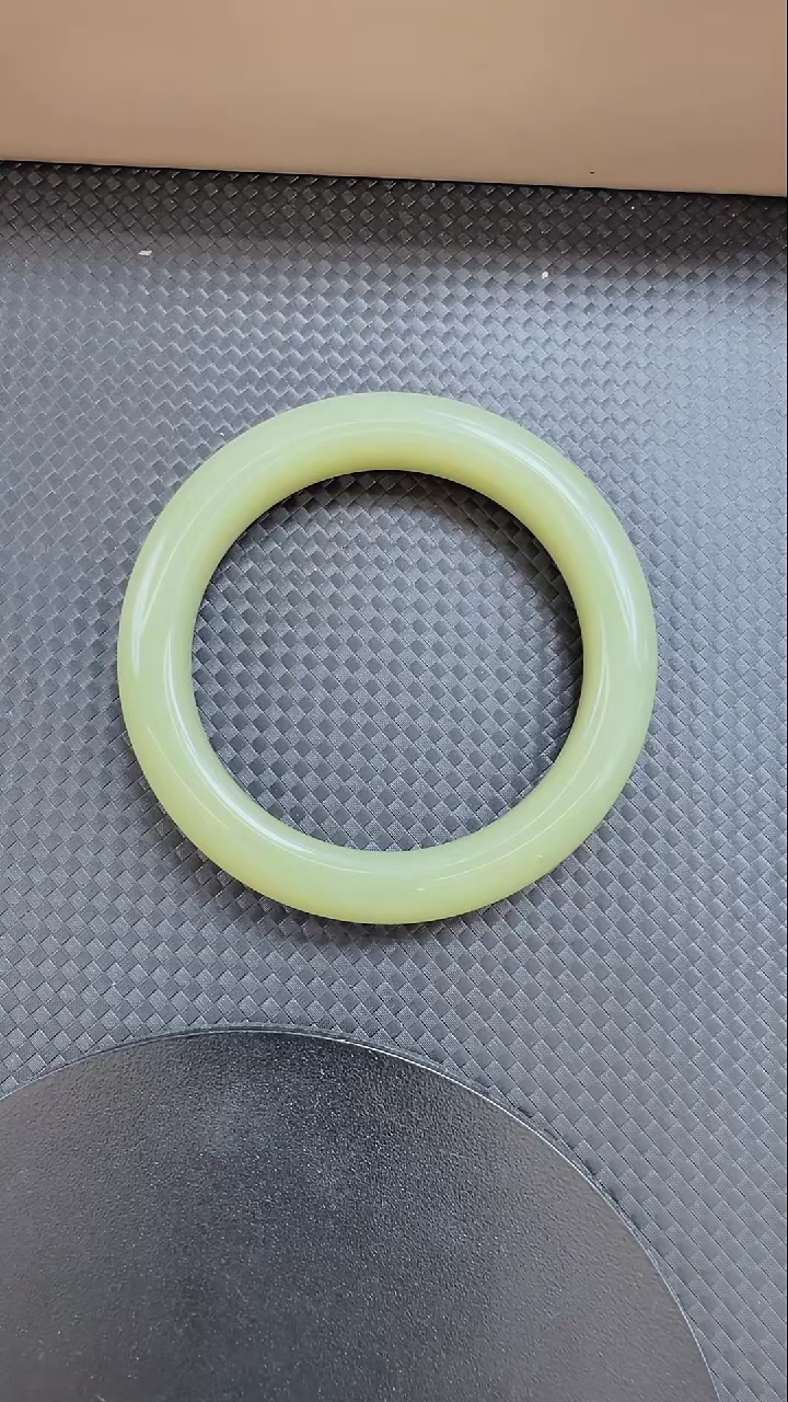 和田玉手镯未镶嵌234手镯圈口57.3