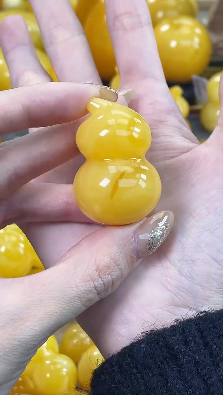 裸石琥珀未镶嵌J51