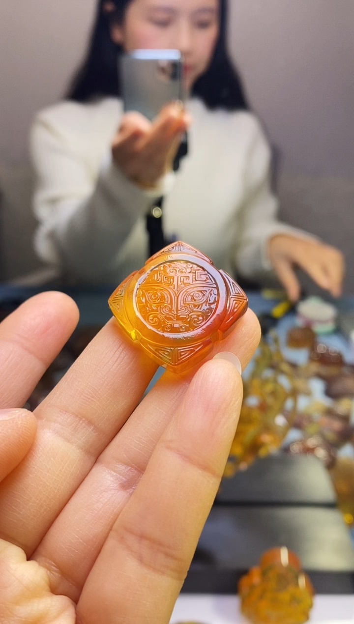 【闪购商品】琥珀颈饰未镶嵌SN2-5（貔貅四方扣）吊坠