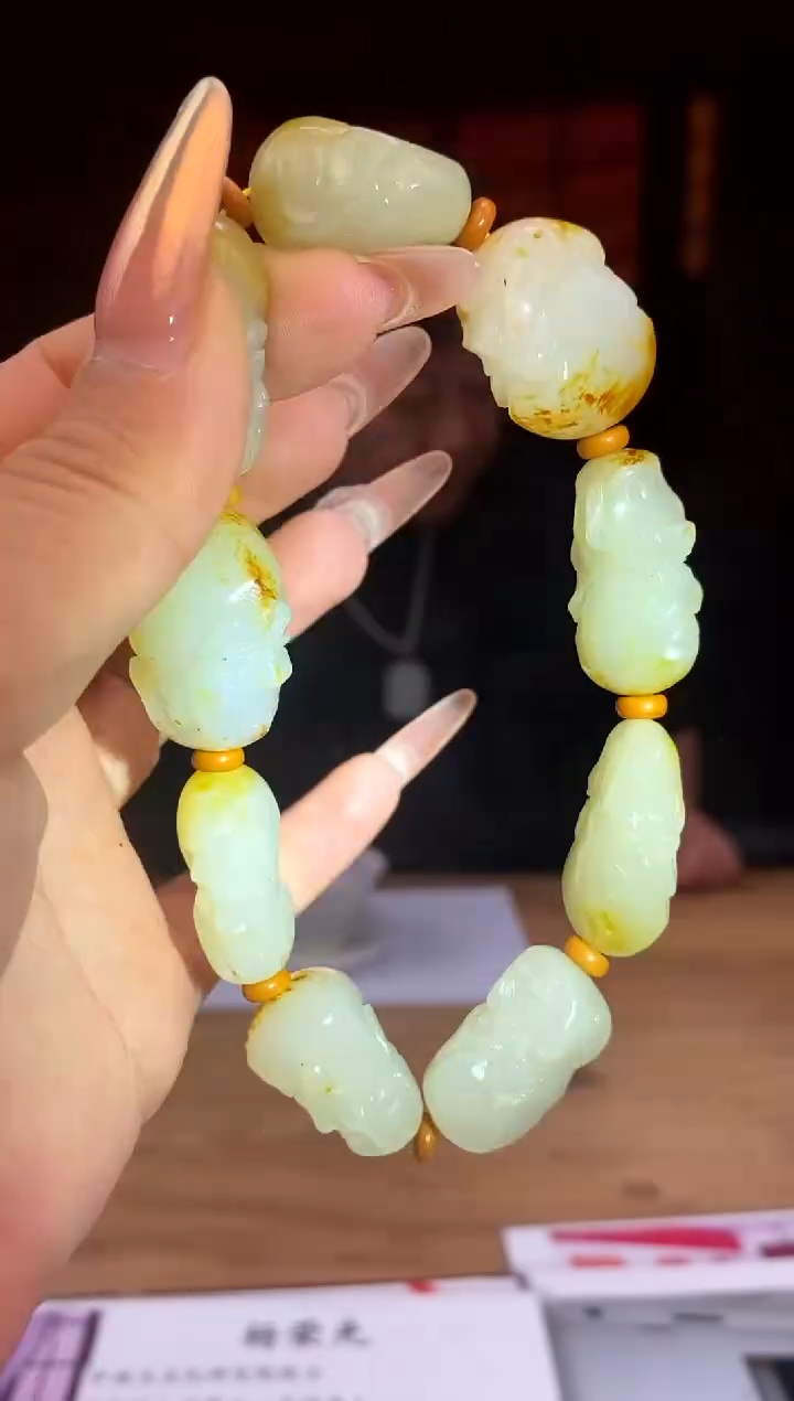 和田玉未镶嵌颈饰A771