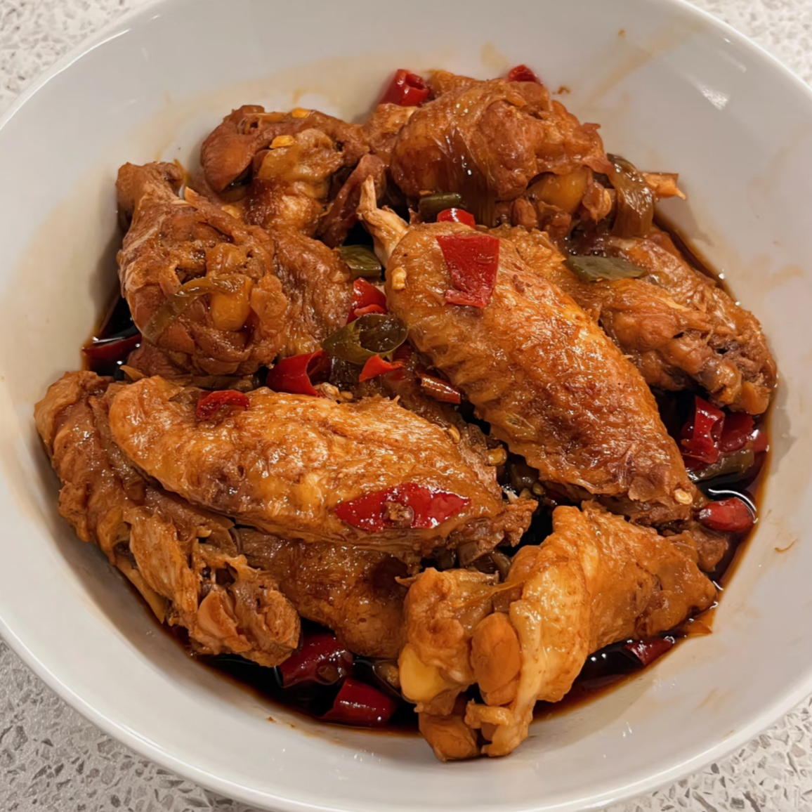 特色卤翅中一只「卤呢好」