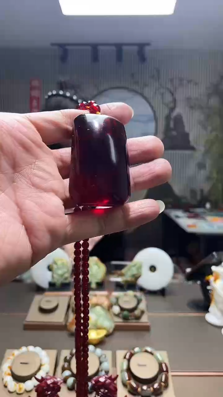 【闪购商品】琥珀裸石未镶嵌多样性发货任意一件