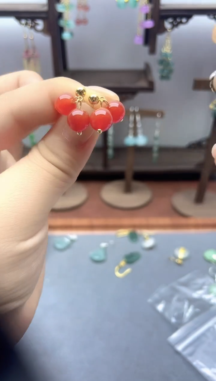 银S925镶嵌南红玛瑙耳饰447000