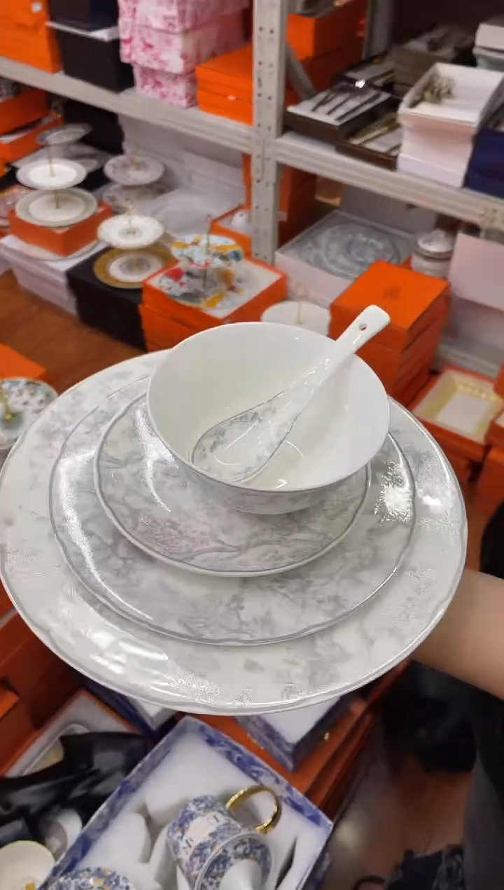 杯鸿辉家品牌瓷器，京东包邮！