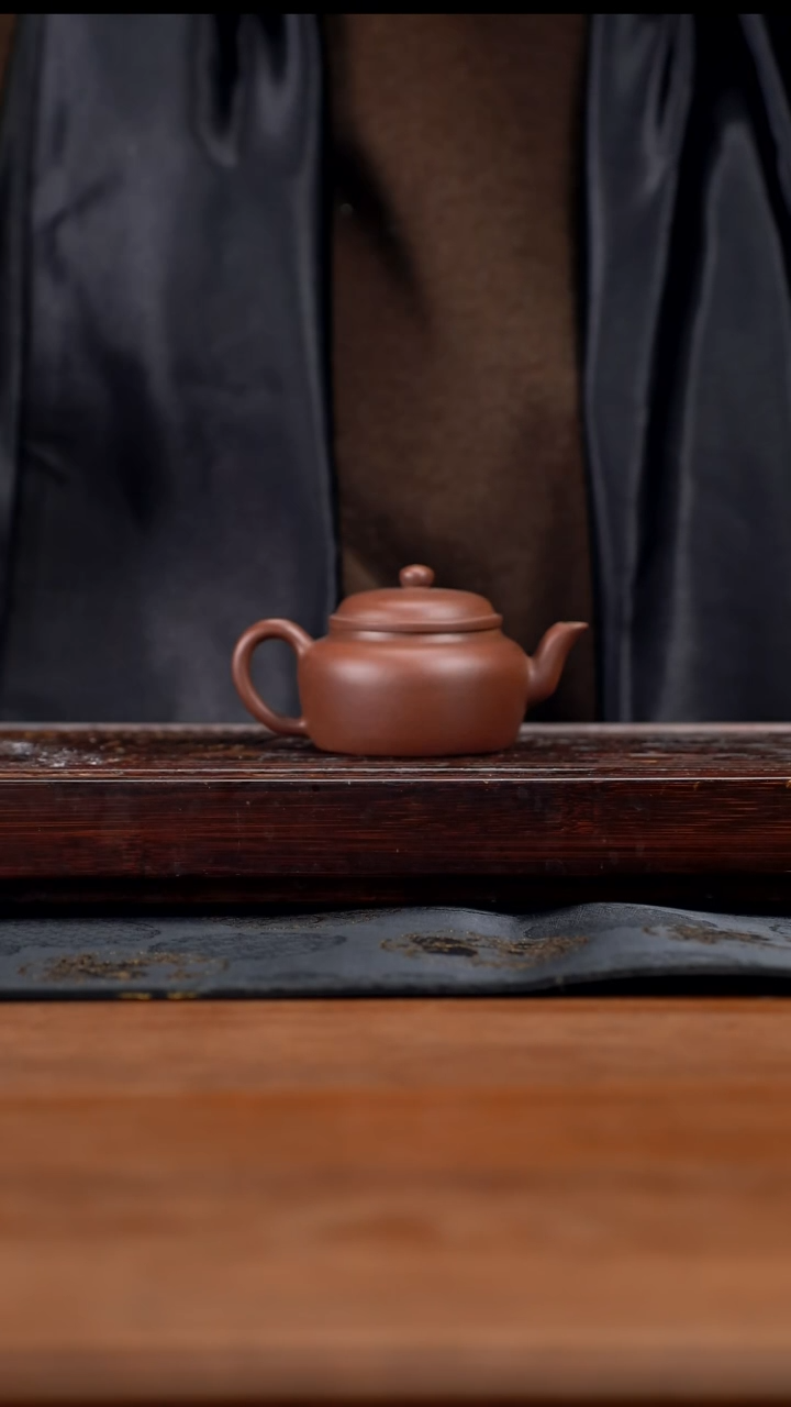 【闪购商品】紫砂茶壶120cc黄龙山原矿紫泥清式宫灯24