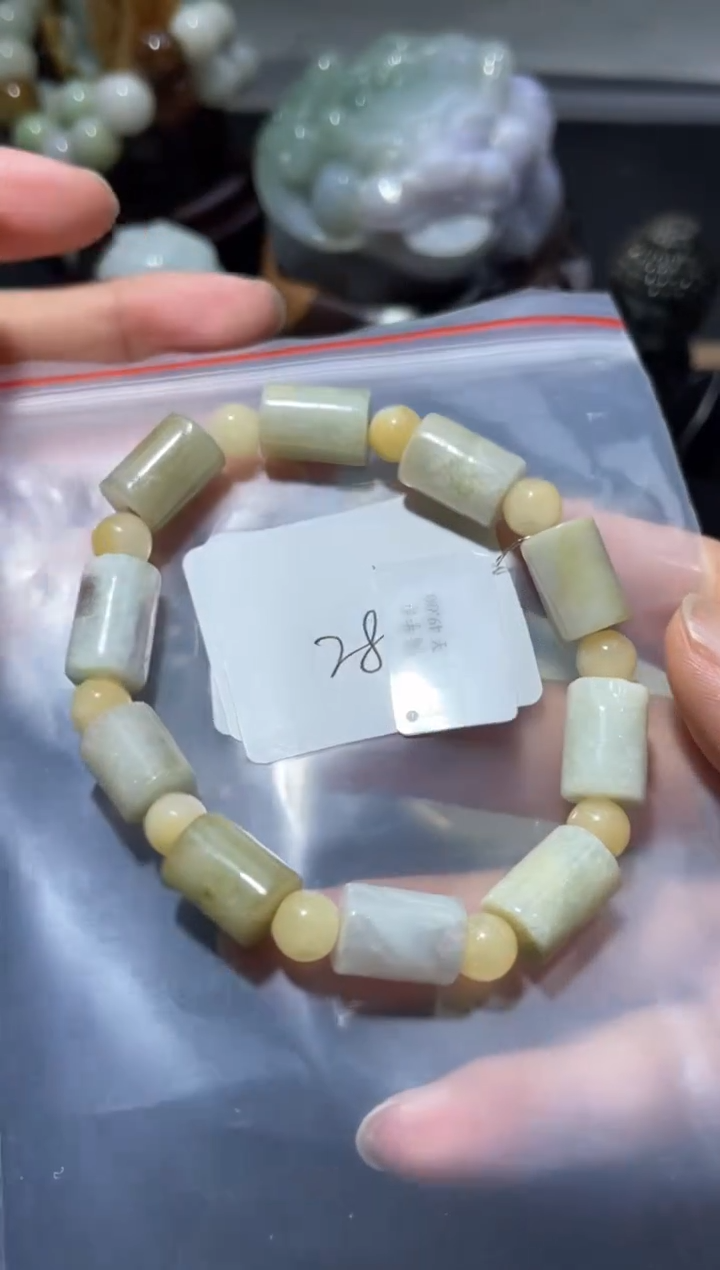 【闪购商品】翡翠颈饰未镶嵌00000028