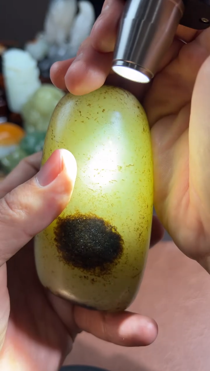 未镶嵌和田玉把件之****.和田玉