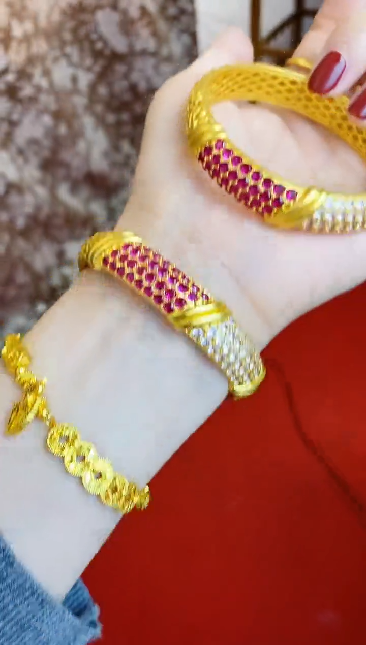 合金无008红色点钻手镯