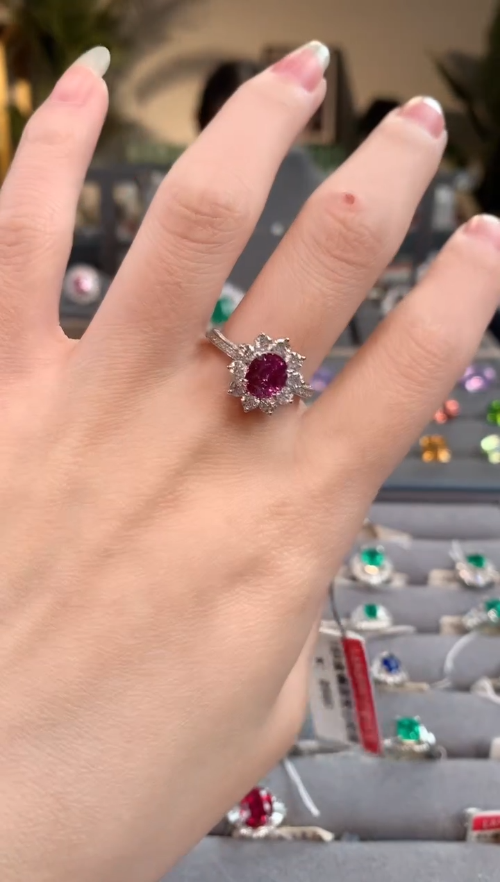 【闪购商品】彩色蓝宝石戒指14K金镶嵌蓝宝石