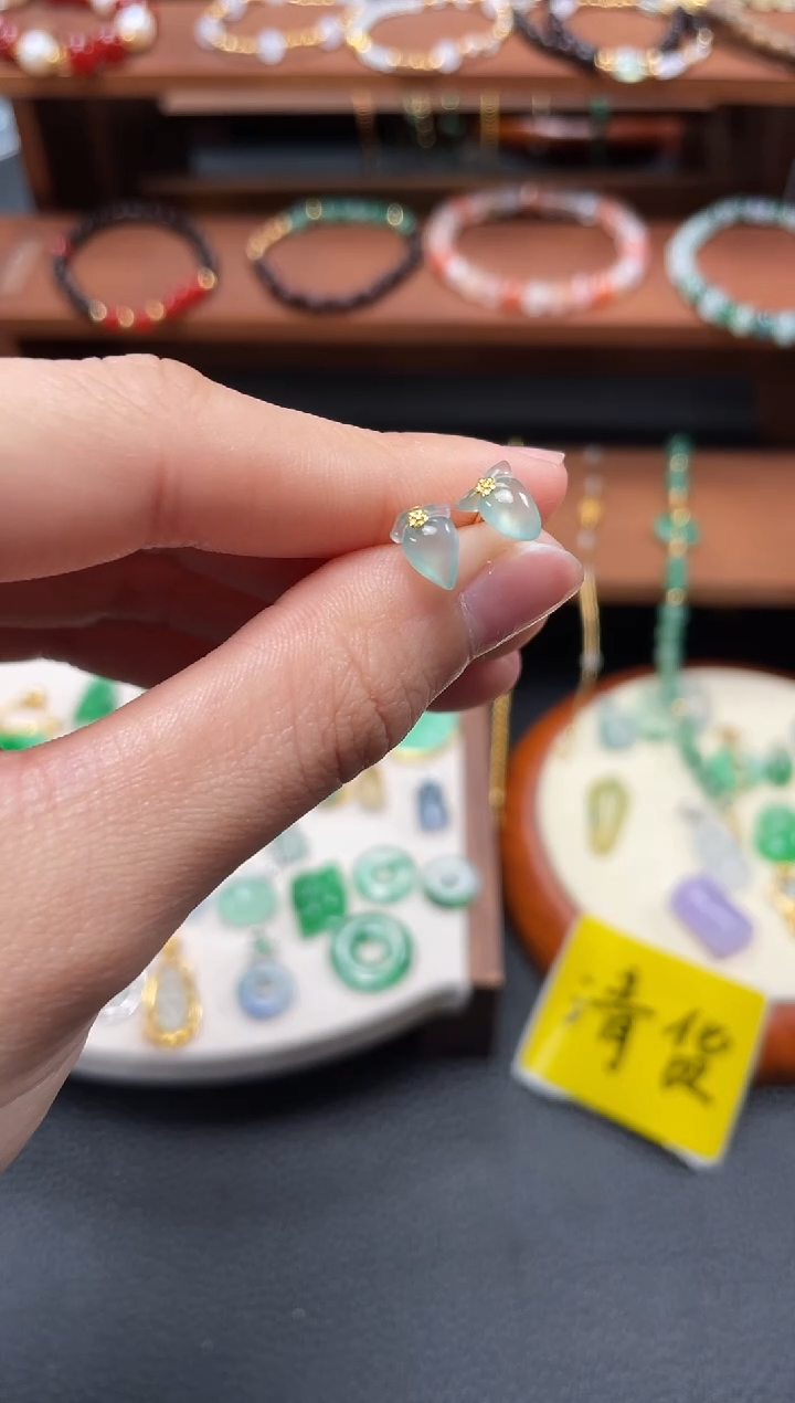 【闪购商品】翡翠耳钉18K金镶嵌2个  JK716