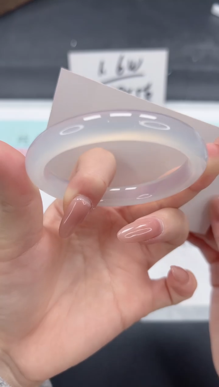 【闪购商品】石英质玉手镯未镶嵌A86-55