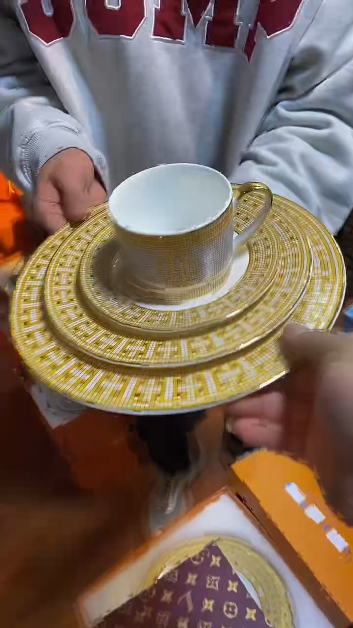 【闪购商品】鸿辉家品牌瓷器，京东包邮！