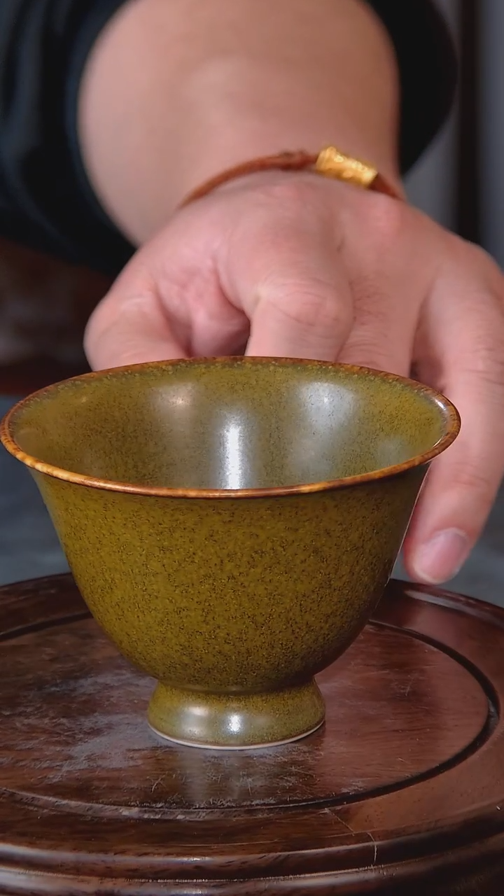 【闪购商品】摆件 景韵堂仿清官窑制茶叶末釉鳝鱼黄瑕疵