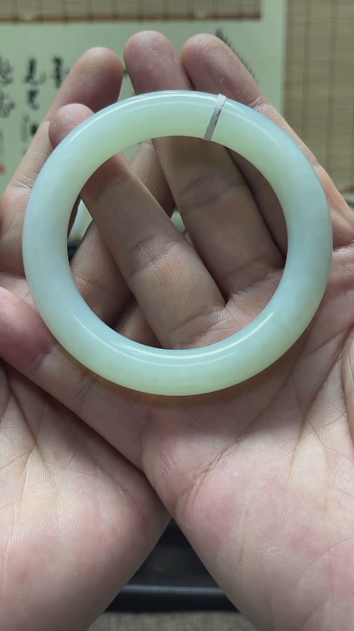 【闪购商品】和田玉手镯未镶嵌和田玉手镯多人701092#58.1圈口