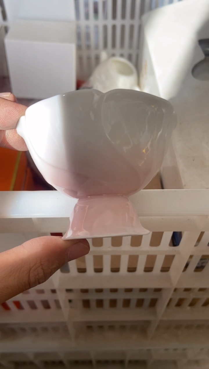 杯无运费险有瑕疵的摄影的产品有使用过的痕迹有点脏介意勿拍