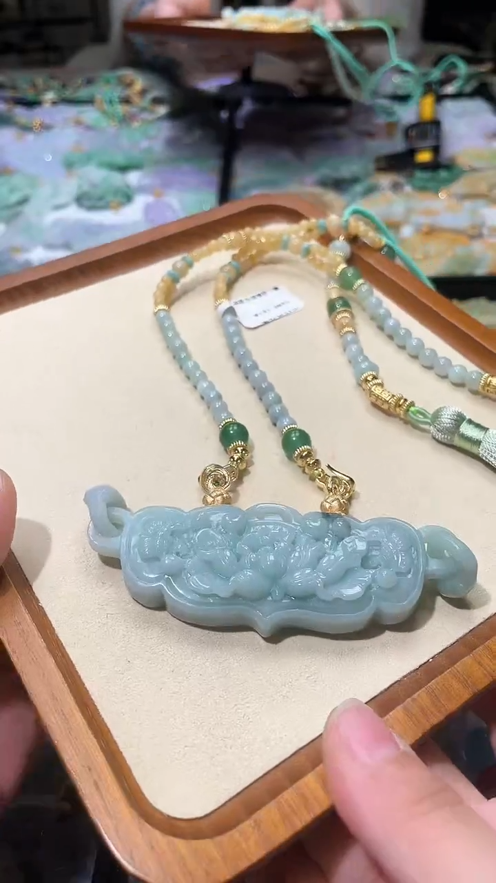 【闪购商品】翡翠颈饰未镶嵌吊坠