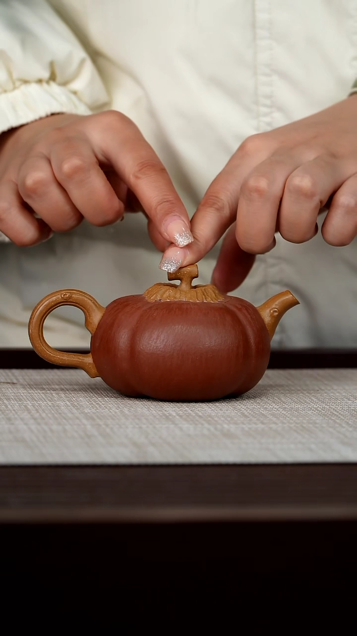 【闪购商品】宜兴原矿紫砂壶茶壶150C