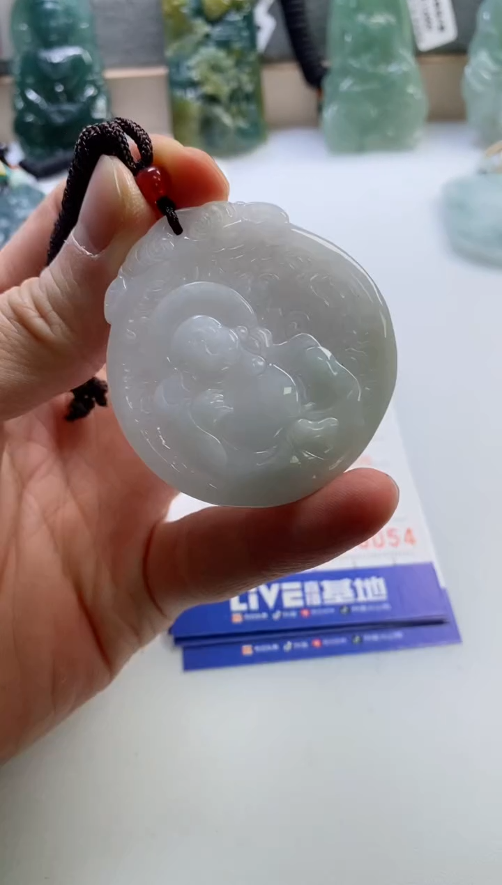 【闪购商品】翡翠挂件未镶嵌            