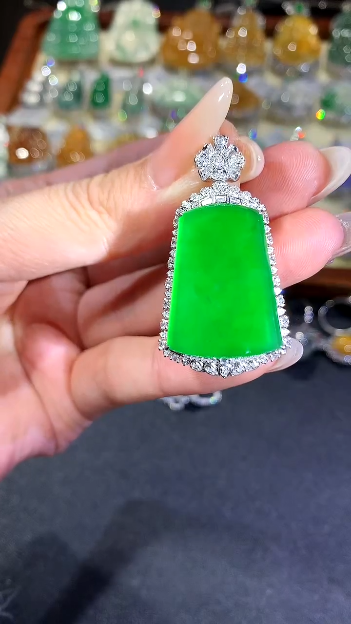 【闪购商品】翡翠吊坠(不含链)18K金镶嵌296-无事牌