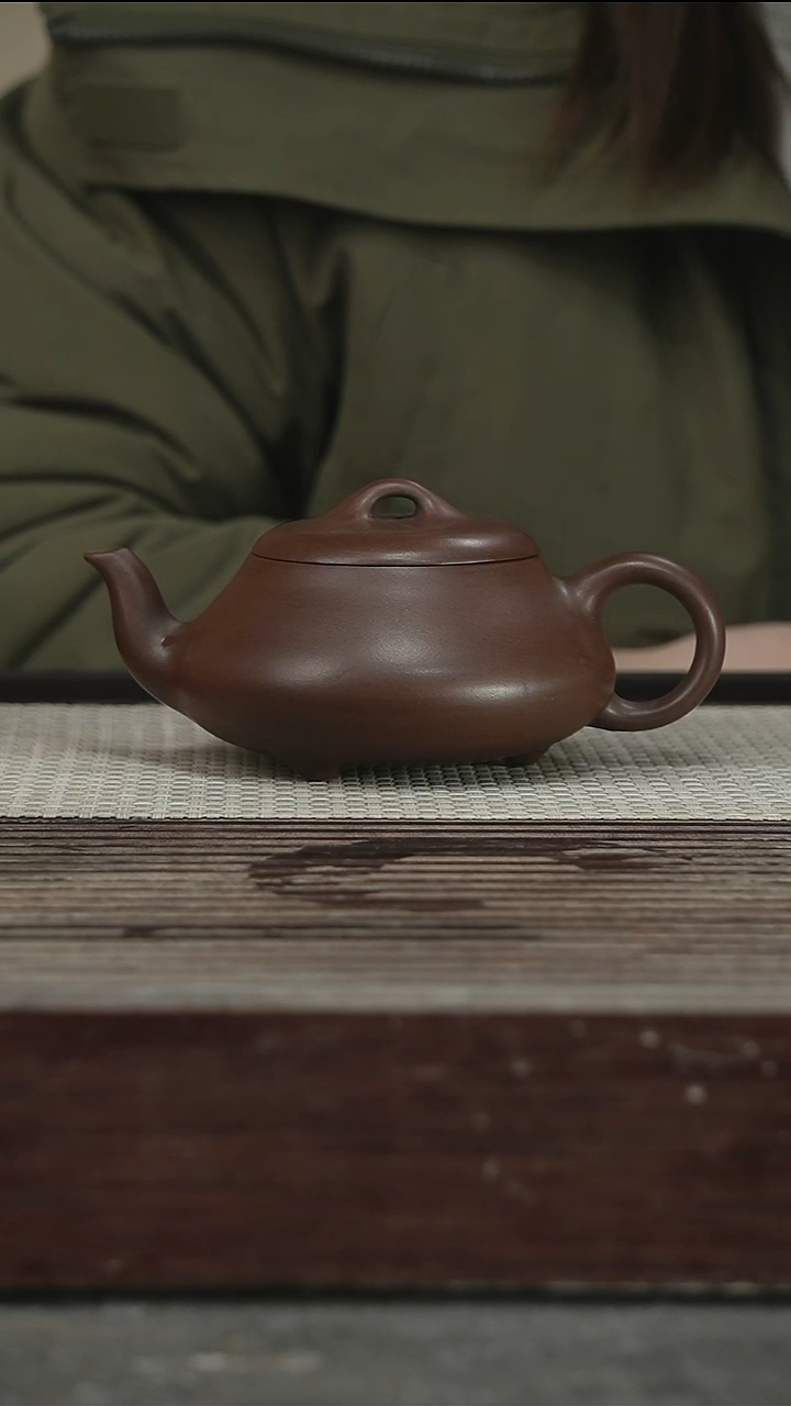 茶壶紫砂31号300CC