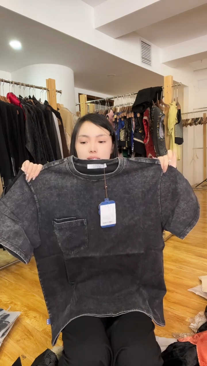 半袖         L码        150斤