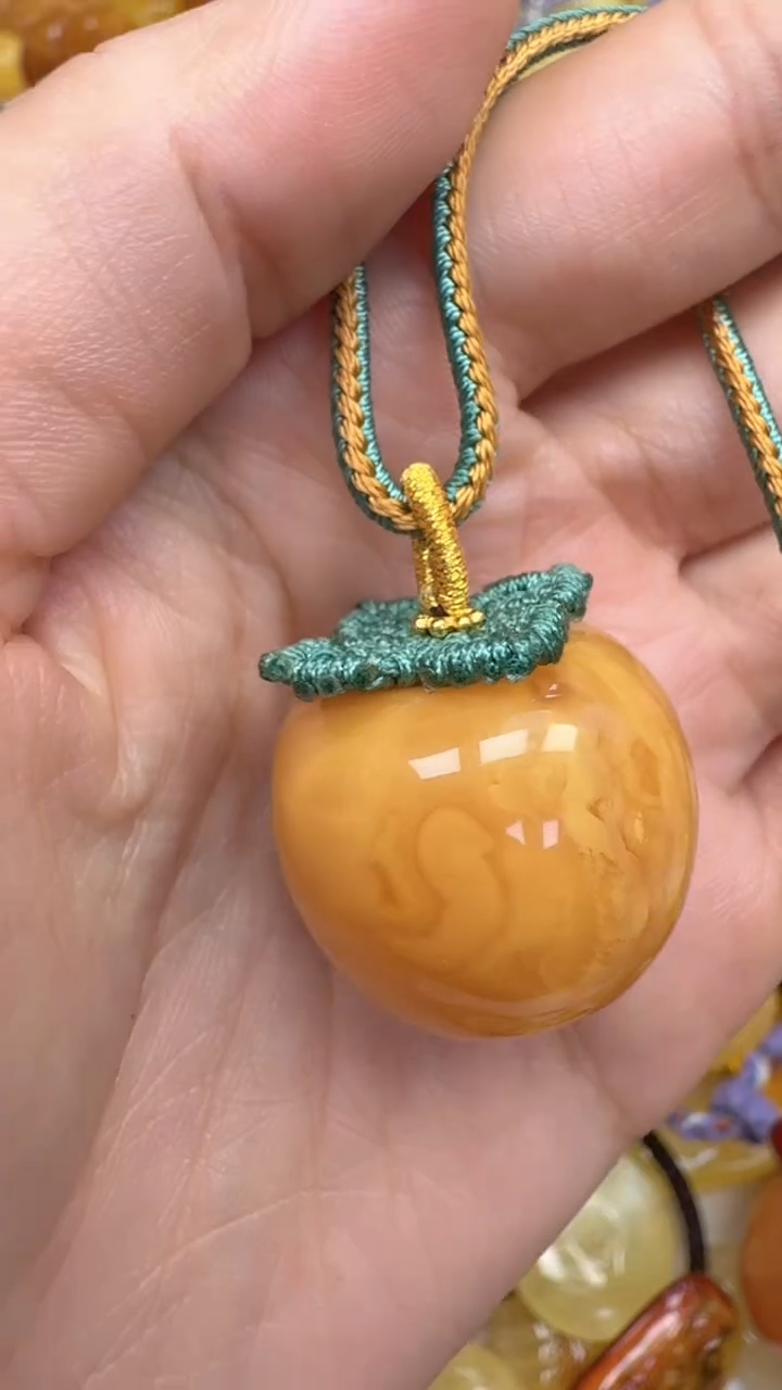 裸石琥珀未镶嵌如图